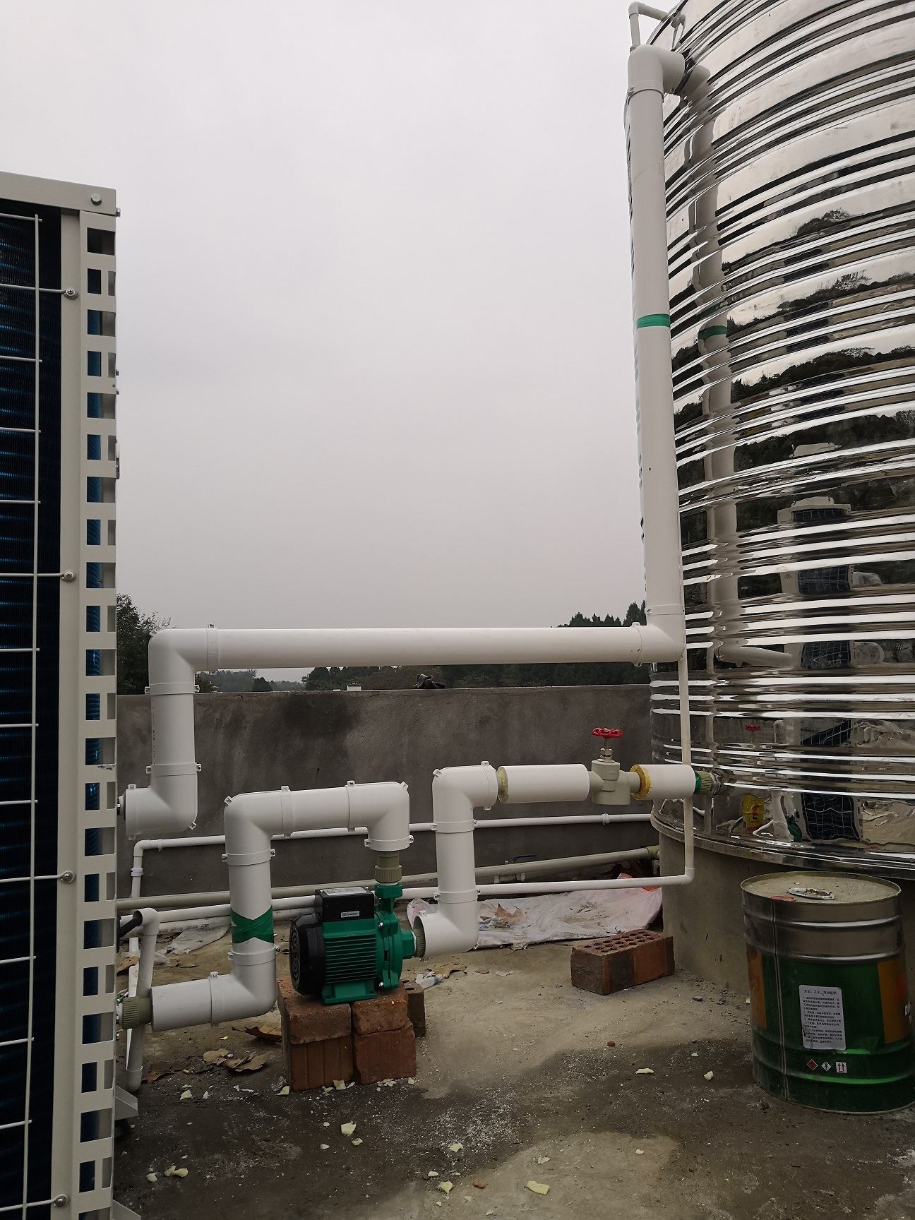 简阳市私人住宅空气能热水工程